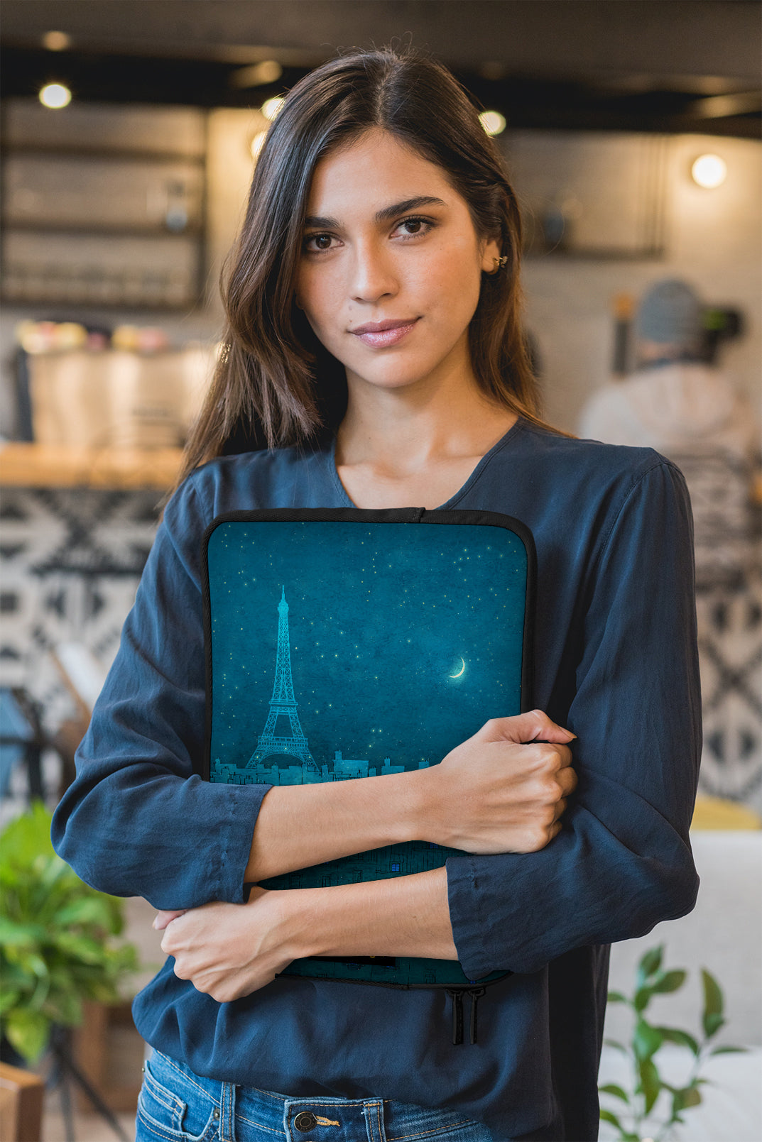 The Eiffel tower in Paris - Illustrated Laptop Sleeve
