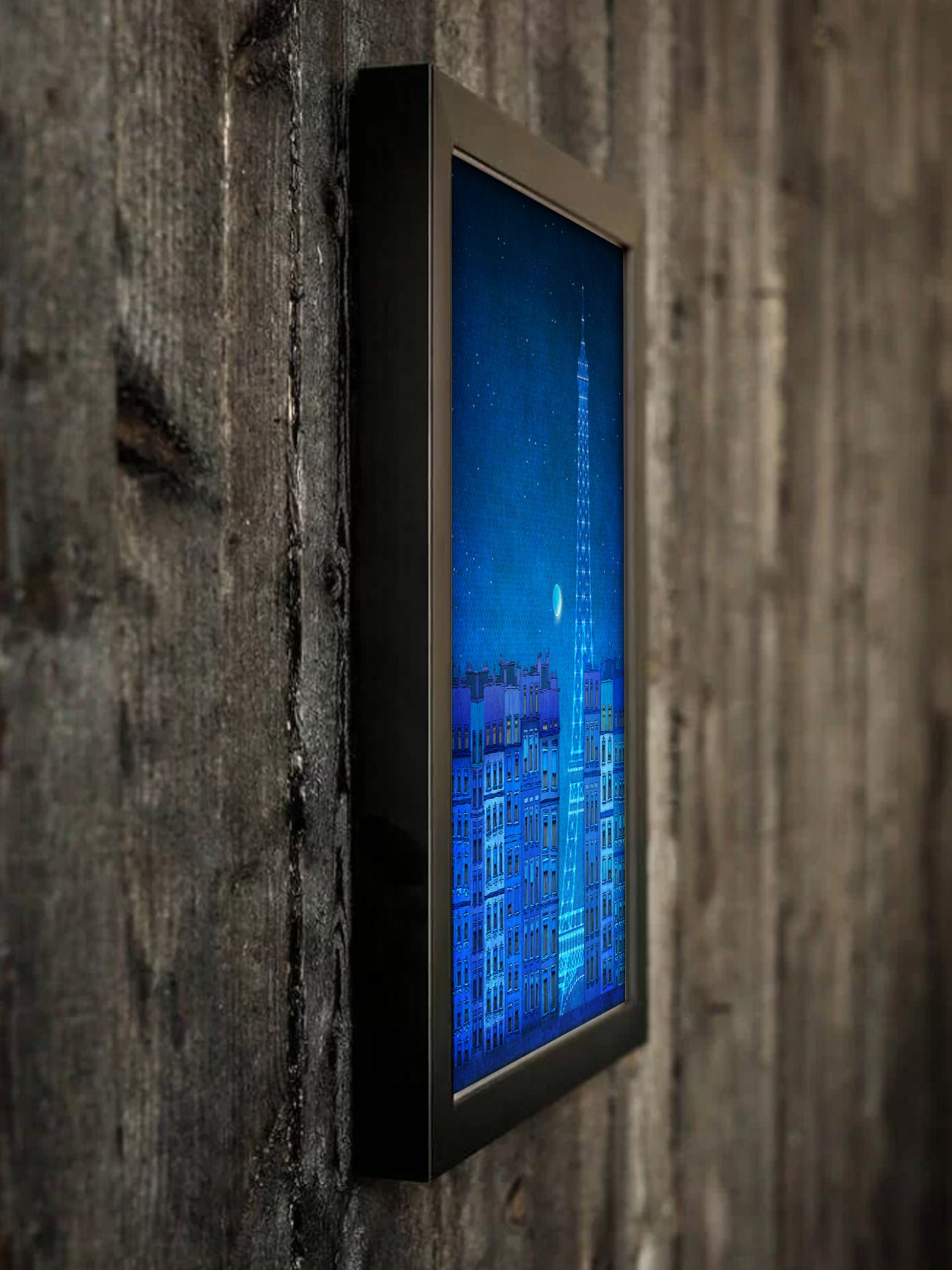 The lights of the Eiffel tower - Framed Art Print