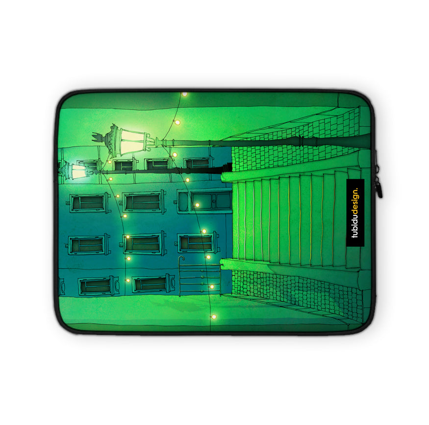 Night walking (green) - Illustrated Laptop Sleeve